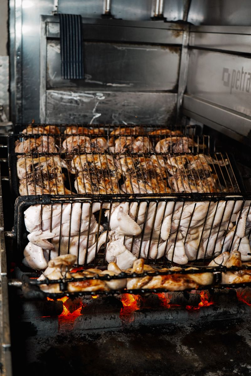 Awafi charcoal grill